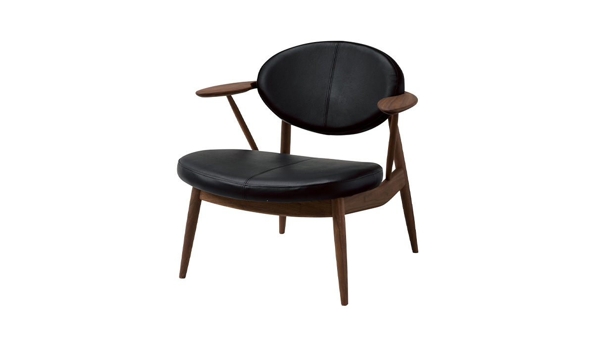 EASY CHAIR